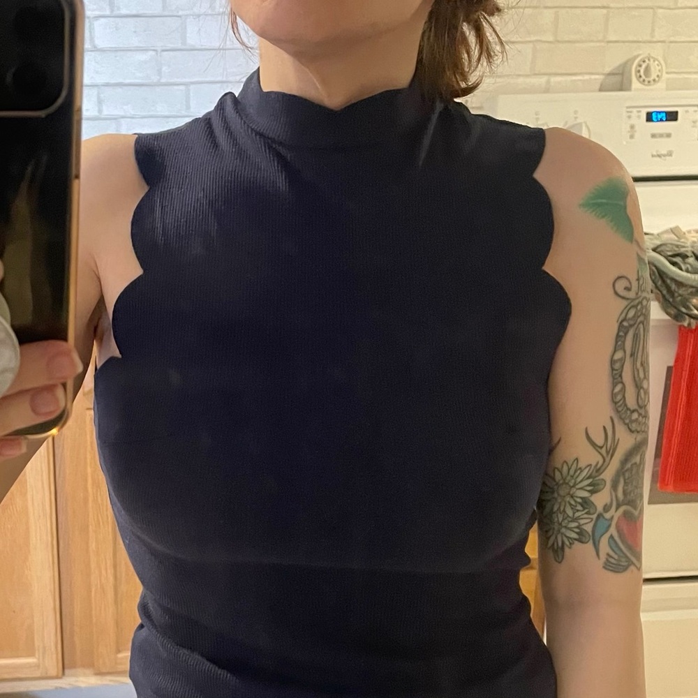 ❌SOLD❌ 3/$15🚨 2 SHEIN Halter Tops - Picture 3 of 15